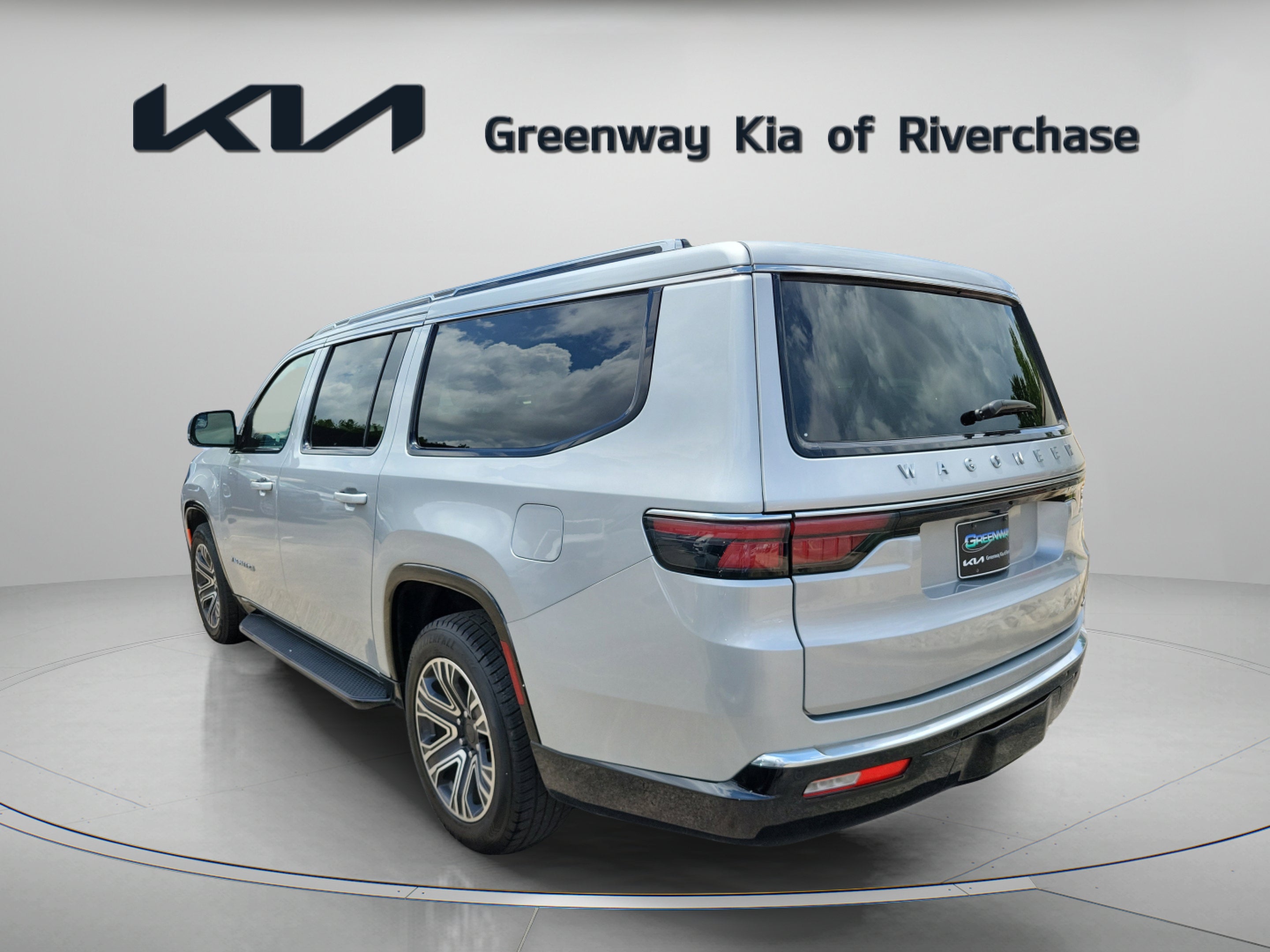 2024 Jeep Wagoneer L — detail view