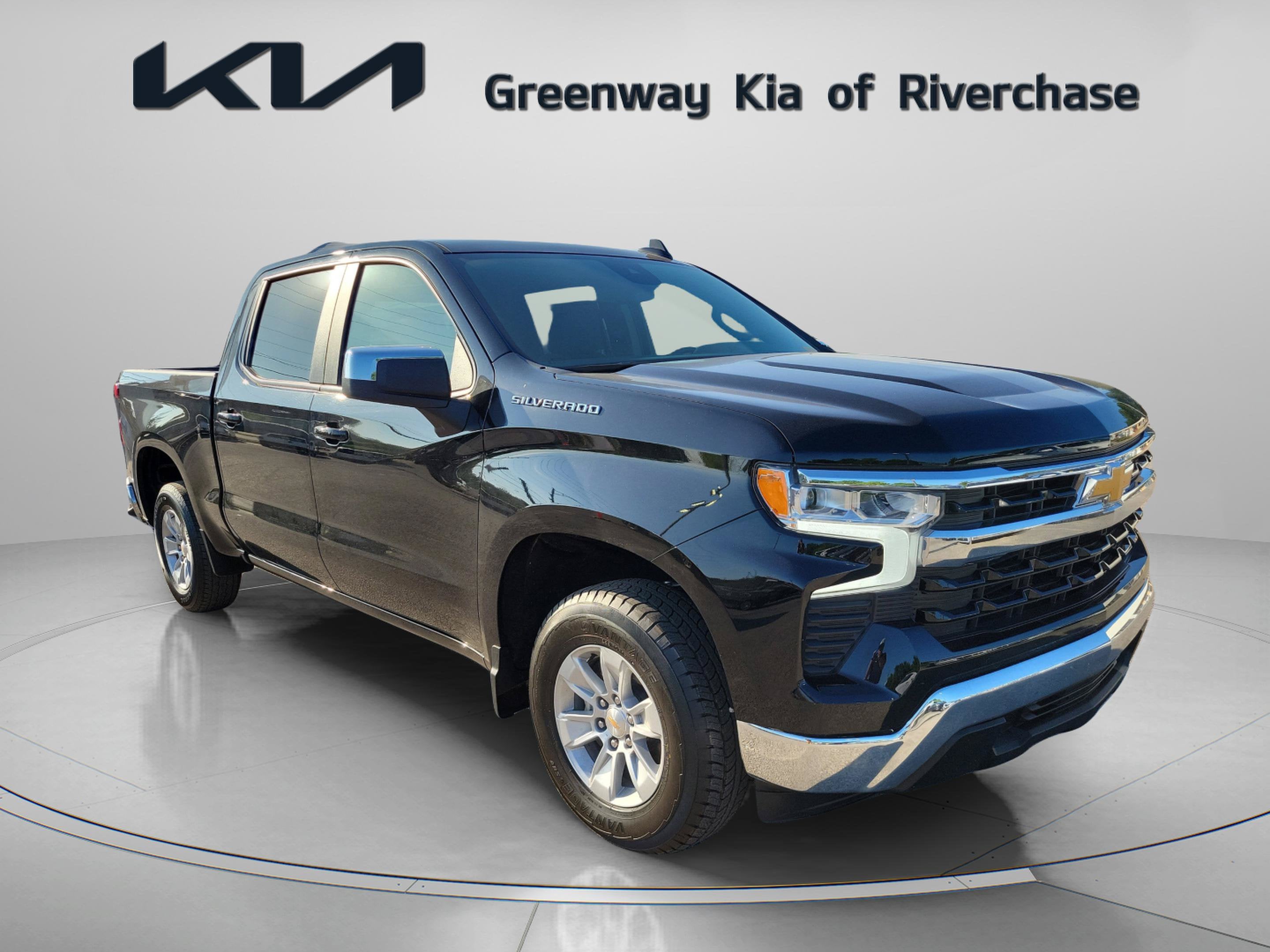 2025 Chevrolet Silverado 1500 LT in Black — front three-quarter view